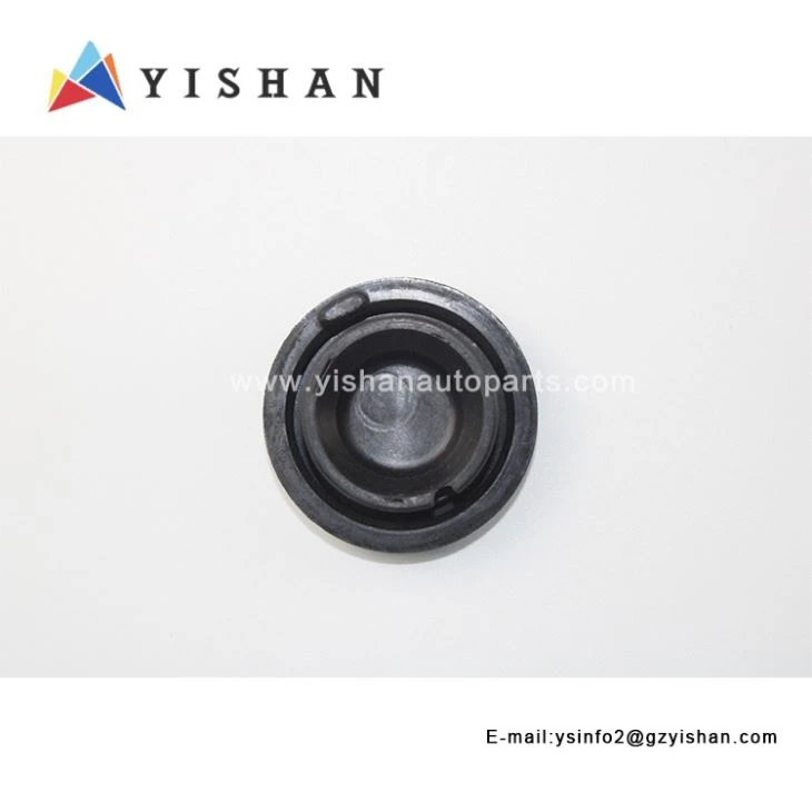 3.ISUZU TRUCK 4HK1 oil tank cover